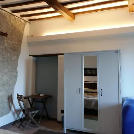 فندق مبيت وإفطار La Tana Del Riccio Bazzano di Spoleto